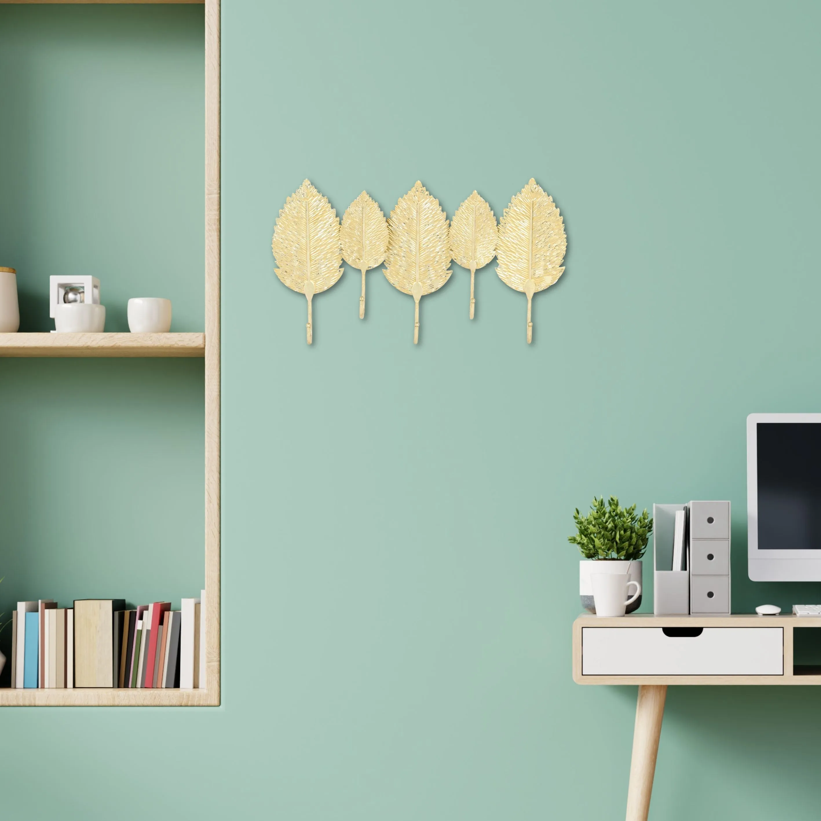 5887GD - Maidmore Leaf Coat Hanger